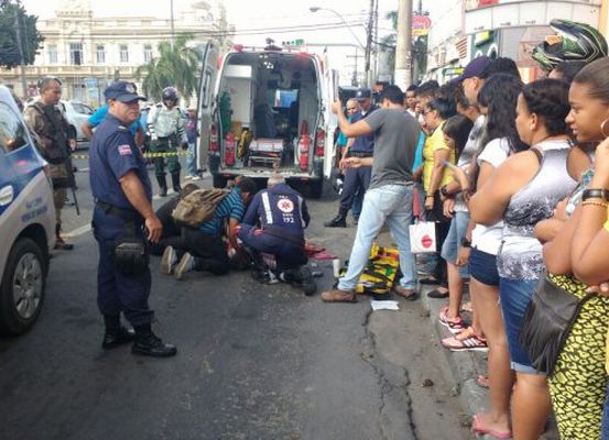 Mulher morre após ser atropelada pelo companheiro em discussão na Bahia