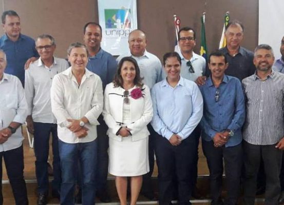 Irecê marca presença em reunião da Unipi