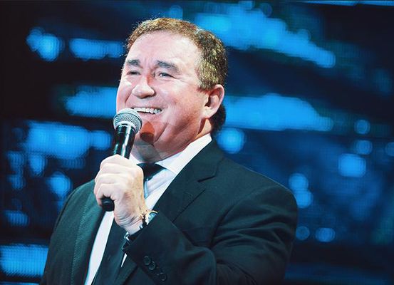 Confirmado Amado Batista no São João de Irecê 2019 