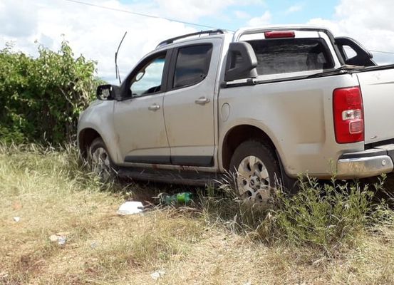 Três pessoas são encontradas mortas dentro de veículo, em rodovia de Cafarnaum
