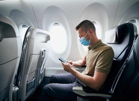 Anvisa revoga obrigatoriedade da máscara em aeronaves e aeroportos no Brasil