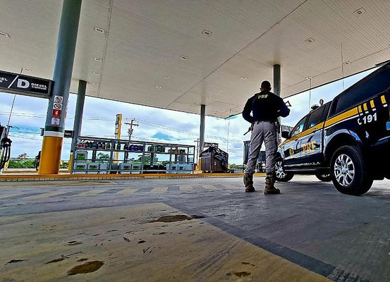 Após denúncia de combustível adulterado, força-tarefa fiscaliza postos em Morro do Chapéu