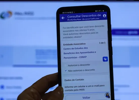 INSS começa a devolver a aposentados mensalidades associativas