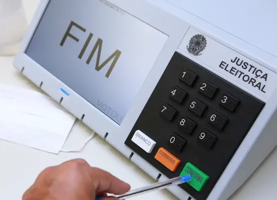 Mais de 5 milhões podem ter o título de eleitor cancelado