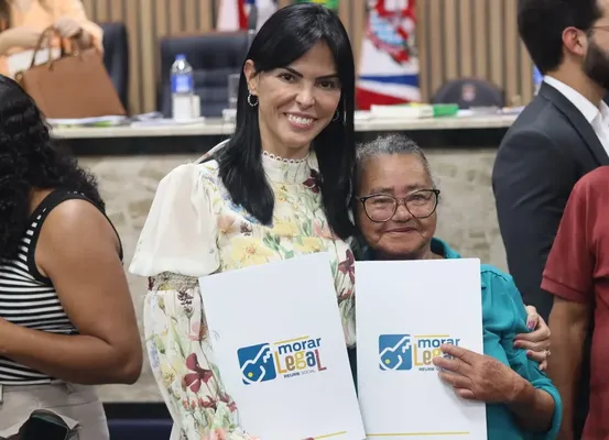Programa entrega 240 títulos de propriedade em Morro do Chapéu